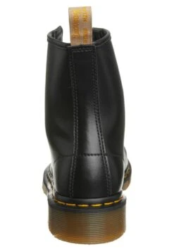 Dr. Martens Winchester Ii Boot 1460 Vegan - Veterboots - Black -About You Winkel 05f0b96a86b9474aaa84e63d08fcc25e