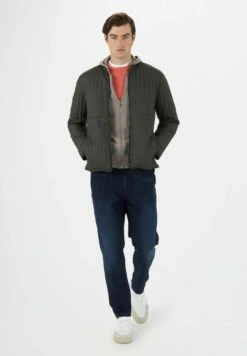 Washed Effect - Trui - Arancio -About You Winkel 25e466e68f6045aeaf1cce4ba4135f15