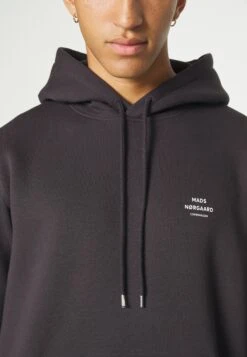 Mads Nørgaard Standard Hoodie Logo - Hoodie - Deep Well -About You Winkel 25fefaf20870445083b0c27cb98f2b72