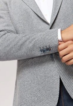 ROY ROBSON Knopf Mit Aufgesetzten Taschen - Blazer - Blau 13 ROY ROBSON Knopf Mit Aufgesetzten Taschen - Blazer - Blau -About You Winkel 2d5eb00ee1b0404599b33137614044f5