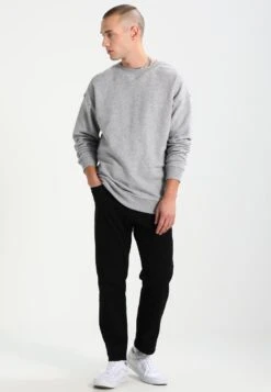 URBAN CLASSICS Crewneck - Sweater - Grey 9 URBAN CLASSICS Crewneck - Sweater - Grey -About You Winkel 2f11a790220541e9941cd4429ecb0100