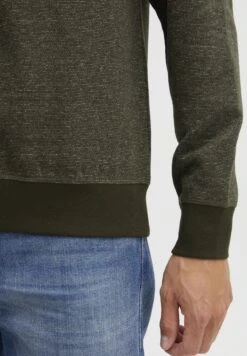 Blend Trui - Forest Night -About You Winkel 326da3f6b65c4a1cb7c9446bf8ba43e4