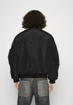 Spencer Jacket Unisex - Bomberjacks - Black -About You Winkel 3833fae4c29a4612954148b2ad1536b2