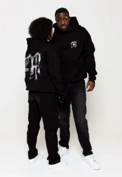 Brush - Hoodie - Black -About You Winkel 6cd470147fe648919d5c8a950e1d218f