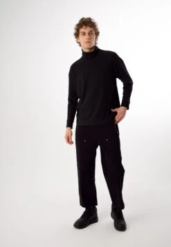 Roll-Neck - Trui - Black 18 Roll-Neck - Trui - Black -About You Winkel 7e878e75d31949f795a26ea28b4f66f3