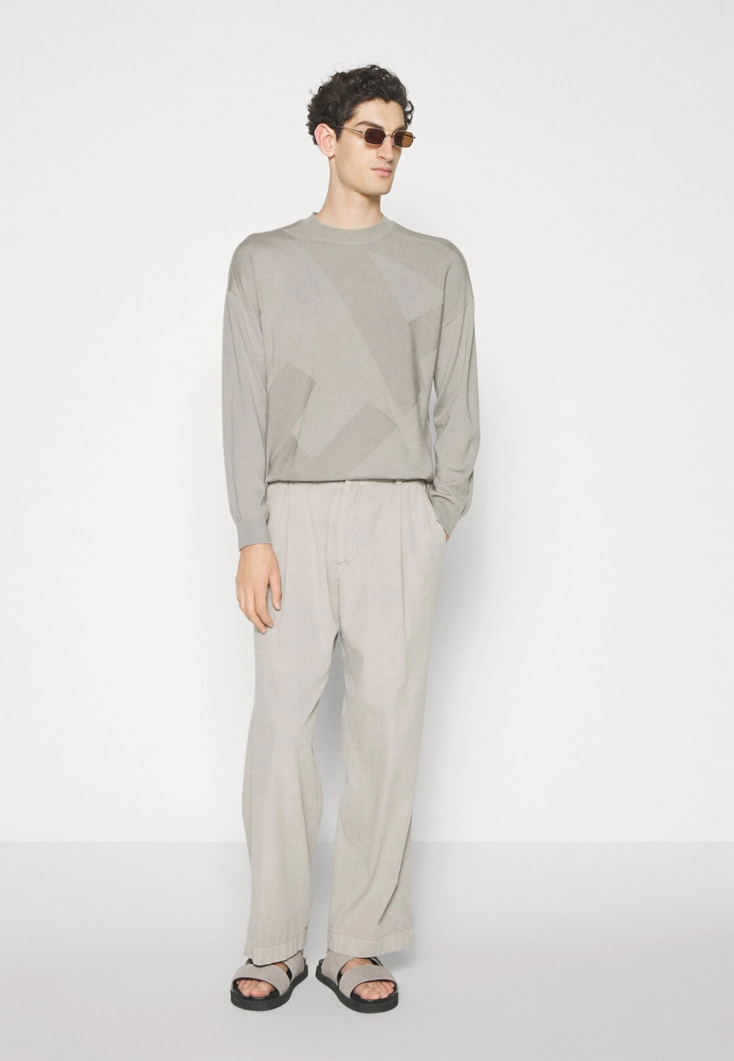 Emporio Armani Trui - Greige 7 Emporio Armani Trui - Greige - Afbeelding 5