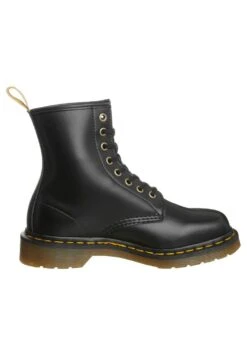 Dr. Martens Winchester Ii Boot 1460 Vegan - Veterboots - Black -About You Winkel 94773c78540c4e9eb1bc77ade3eb7739
