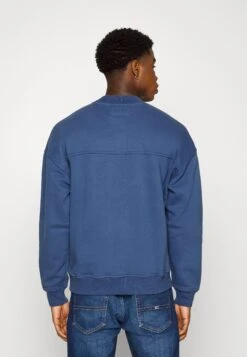 Abercrombie & Fitch Micro Scale Crew - Sweater - Navy -About You Winkel 9ed39328c5ca4ef7af270c0bad8b6e65