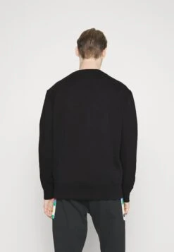 Crewneck - Sweater - Black/Multicolor -About You Winkel a449eccad43546b78214b62551cbb0af