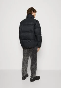 Abercrombie & Fitch Heavy Puffer - Winterjas - Black -About You Winkel ba400987486d49969c181b20ade241e8