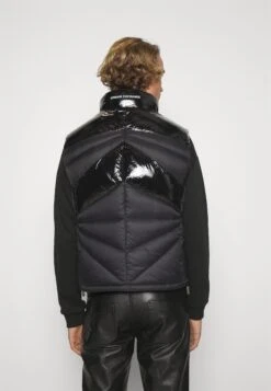 Armani Exchange Bodywarmer - Black -About You Winkel caf5afbf2ffa4496ac8187e7029a7e24