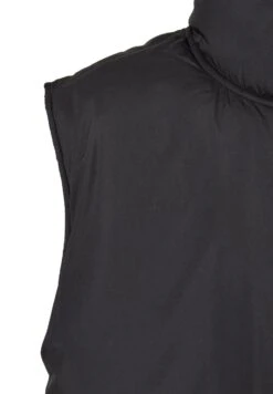 URBAN CLASSICS Clean Puffer - Bodywarmer - Black -About You Winkel dcfd53f6104740f289845122db8971f1