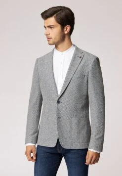 ROY ROBSON Knopf Mit Aufgesetzten Taschen - Blazer - Blau 11 ROY ROBSON Knopf Mit Aufgesetzten Taschen - Blazer - Blau -About You Winkel de2a21f9aab44f0dbd44856fd9c3a8a5