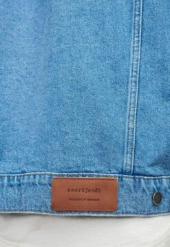 Anerkjendt Spijkerjas - Light Blue Denim -About You Winkel e80b0dddfc8f4096bdd8bf541468988d