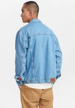 Anerkjendt Spijkerjas - Light Blue Denim -About You Winkel fe4f531abb8c4ff2bca24719b002450d